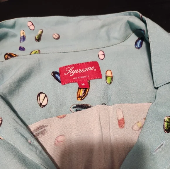 トップス supreme pills rayon shirts Supreme Pills Rayon Shirt (SS17) - $136